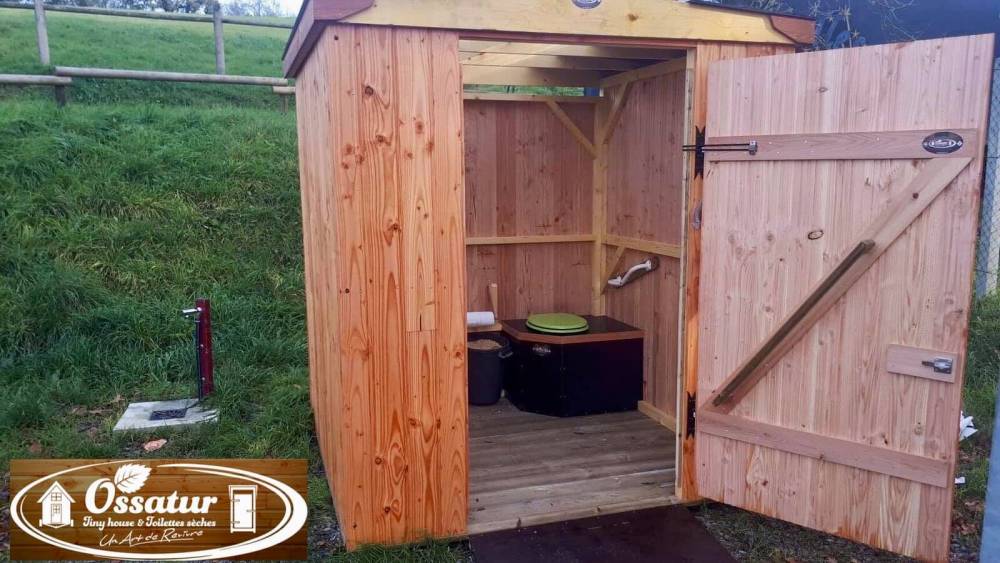 toilette-seche-pmr-accessible