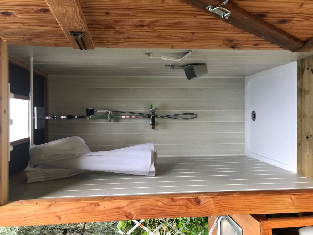 Douche ext_rieure en bois_ (6)
