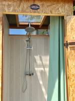 Douche ext_rieure en bois_ (1)