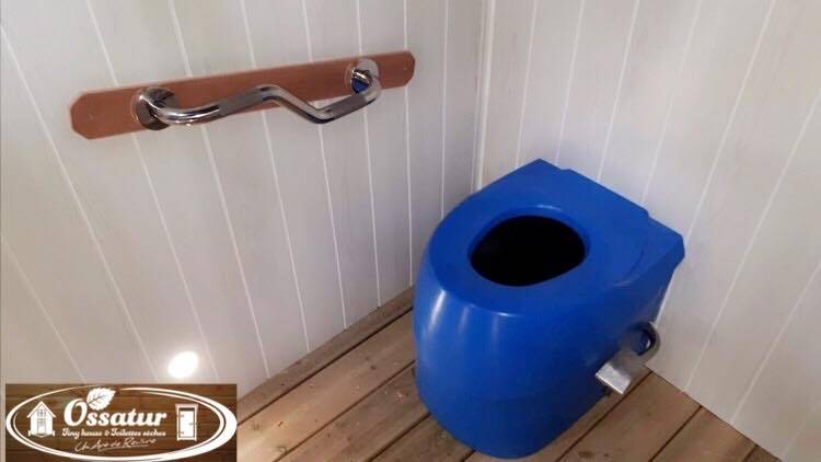 module sanitaire autonome et mobile (18)