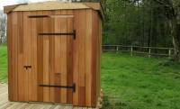 Toilette s_che pmr bois red cedar par Ossatur (7)
