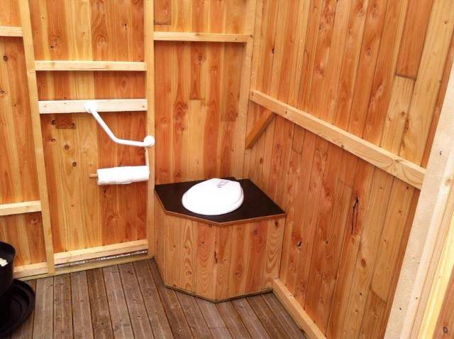 Toilette s_che pmr douglas (10)