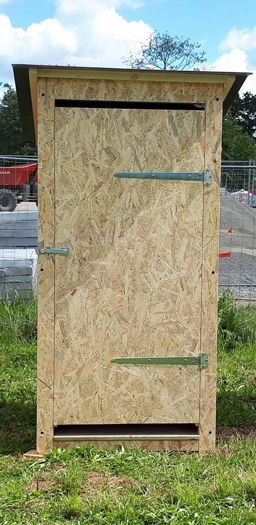 Toilette sèche standard en bois osb